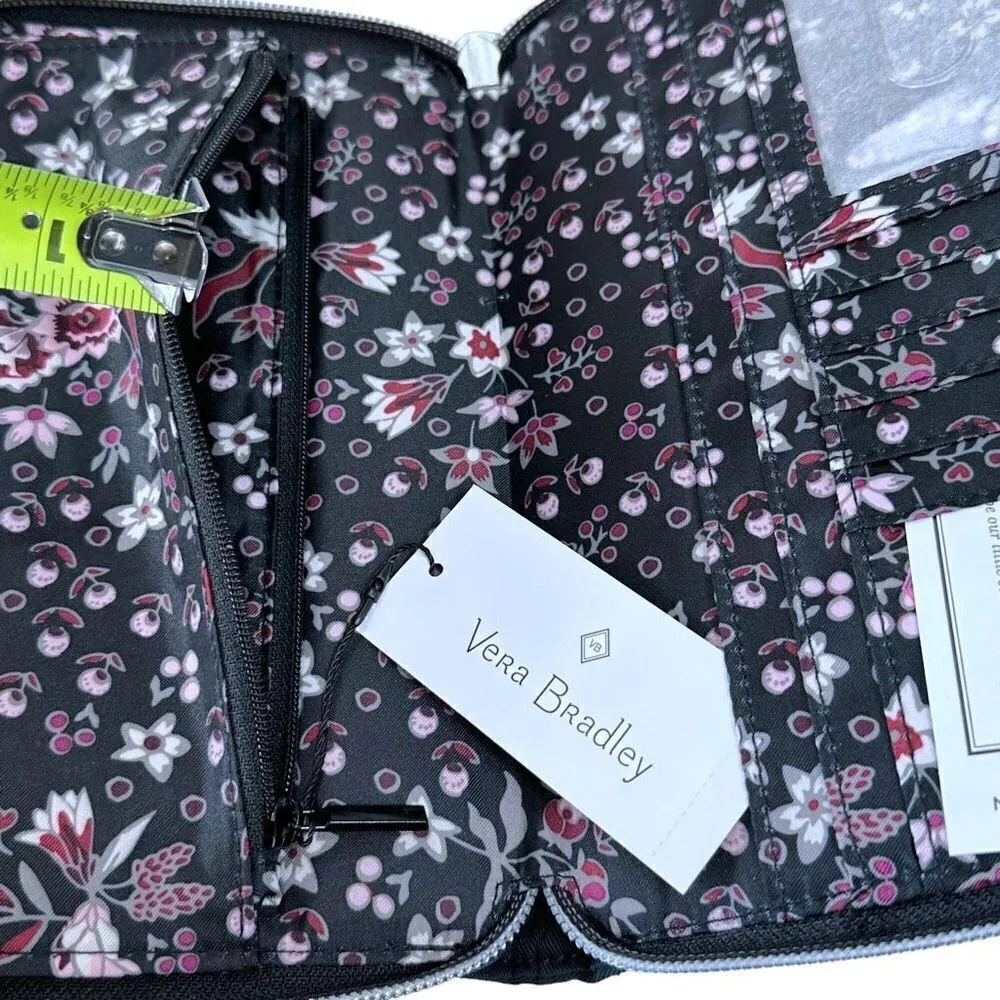 Vera Bradley RFID Wrestlet Bag NWT - Image 8