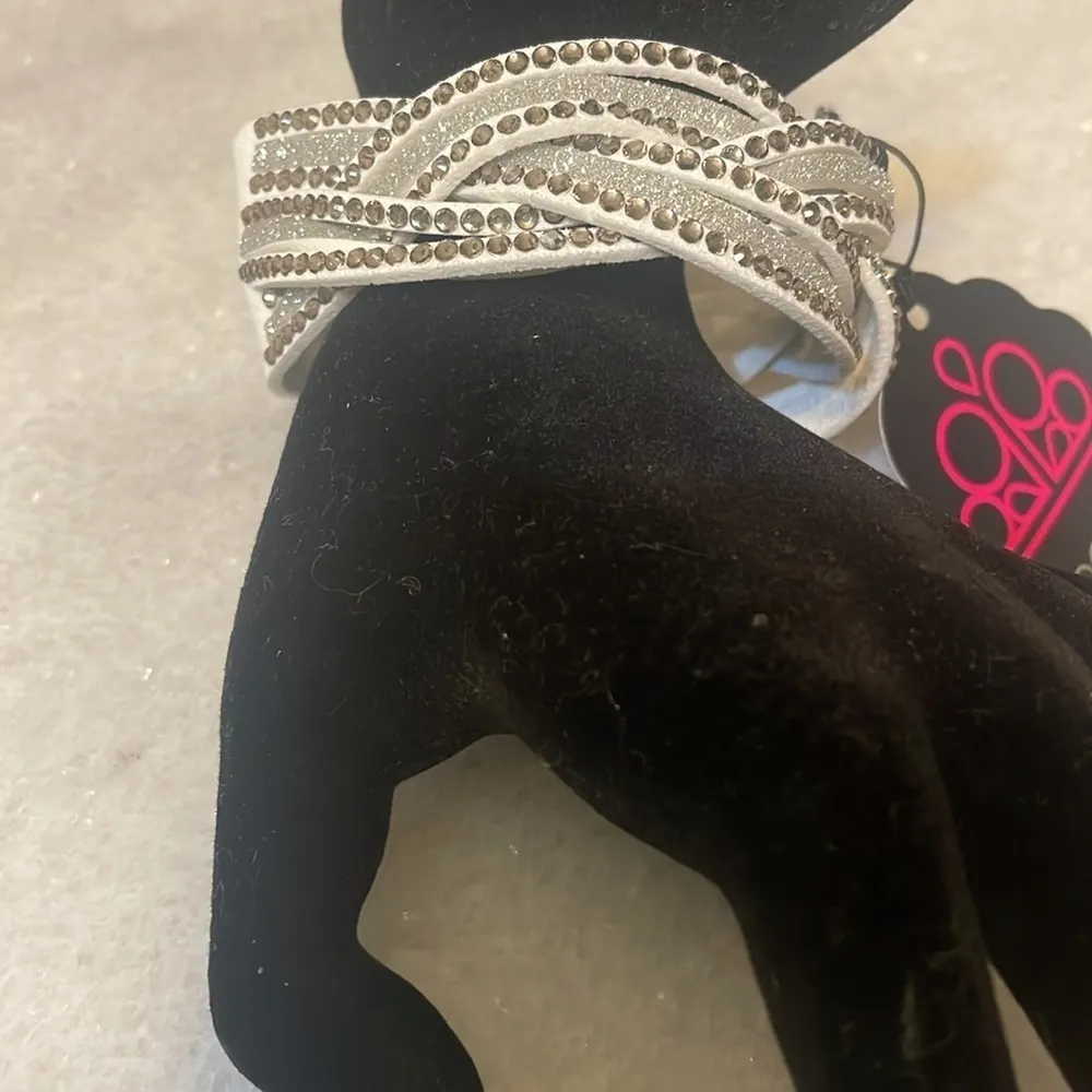 Paparazzi bracelet white urban bracelet girls do it better fashion jewelry New - Image 2