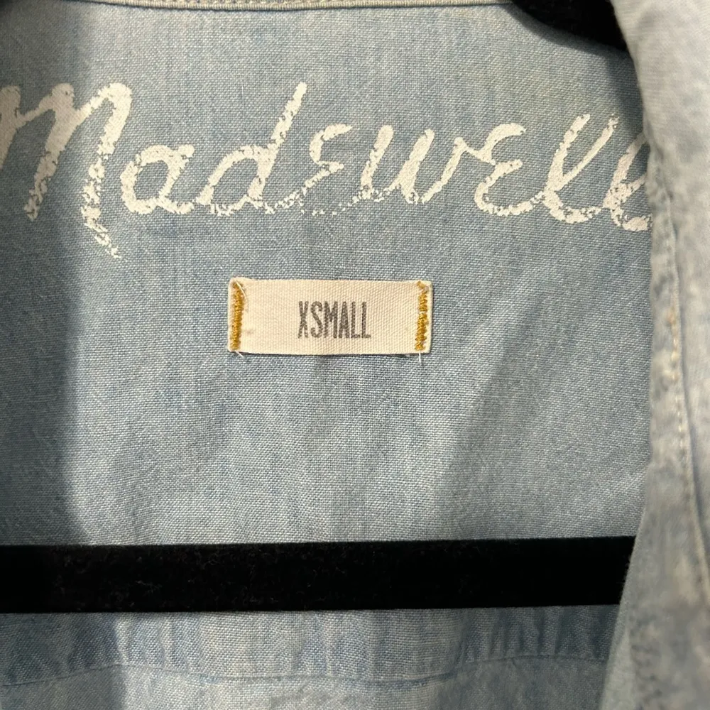 Madewell Distressed Chambray Button Up - Image 4