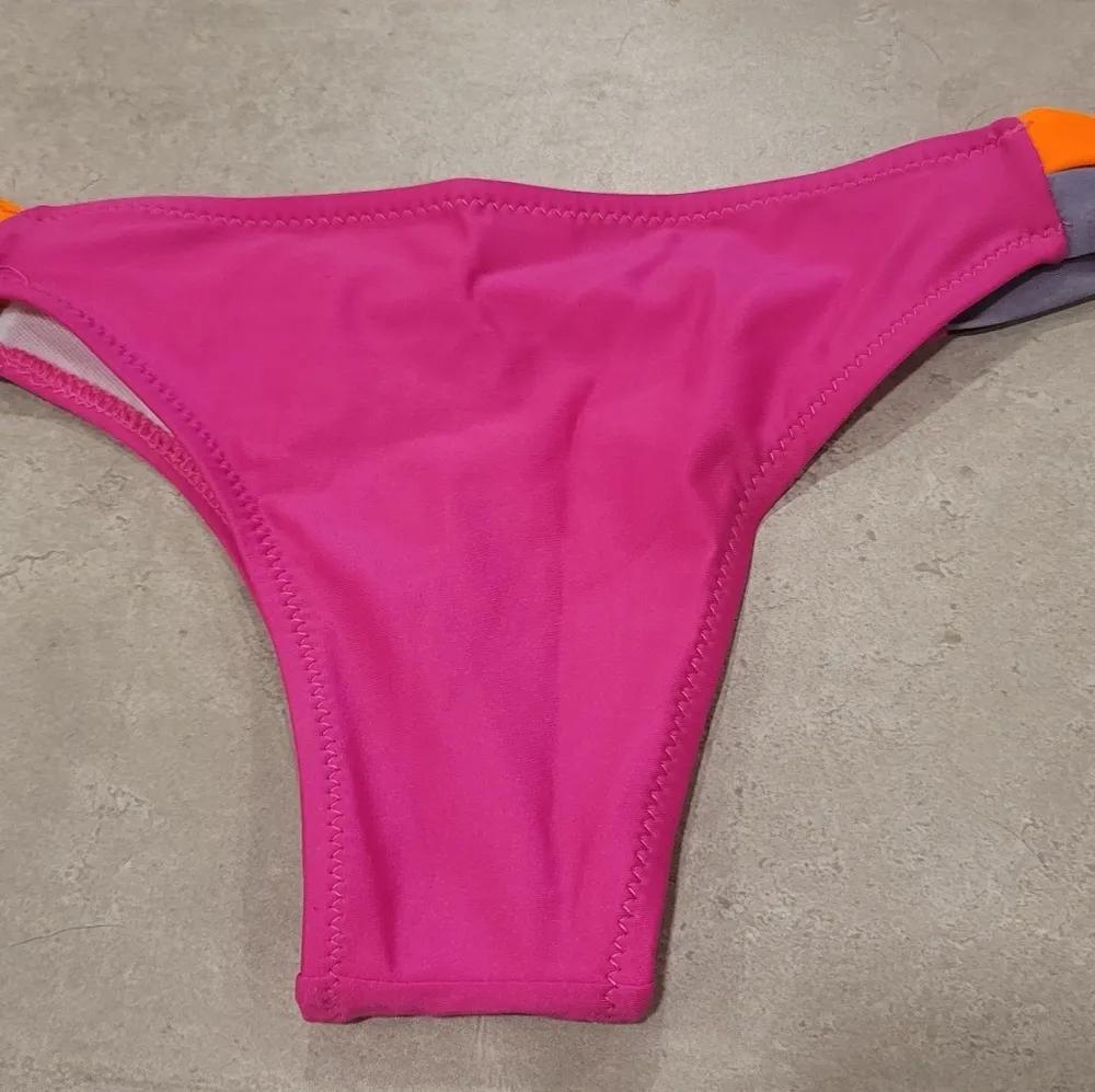 NWOT Pink Orange Blue Bikini Bottom Size Small - Image 8