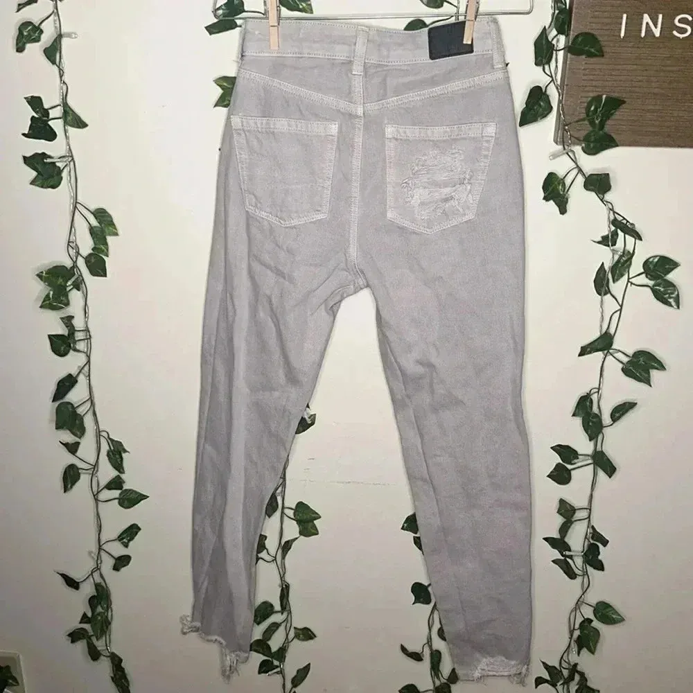 Light Grey Ripped Mom Jeans SIZE 000 - Image 5