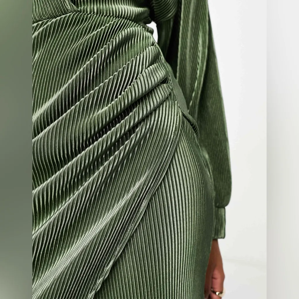 ASOS Women's Plisse Wrap Midi Dress Collared with Blouson sleeves Green Size 10 - Image 4