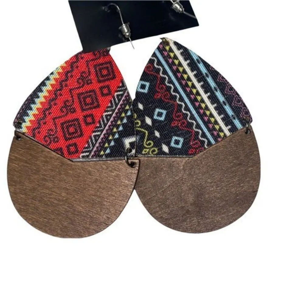 NWT Wooden Fabric Covered Boho Aztec Dangle Earrings Black & Red - Image 5