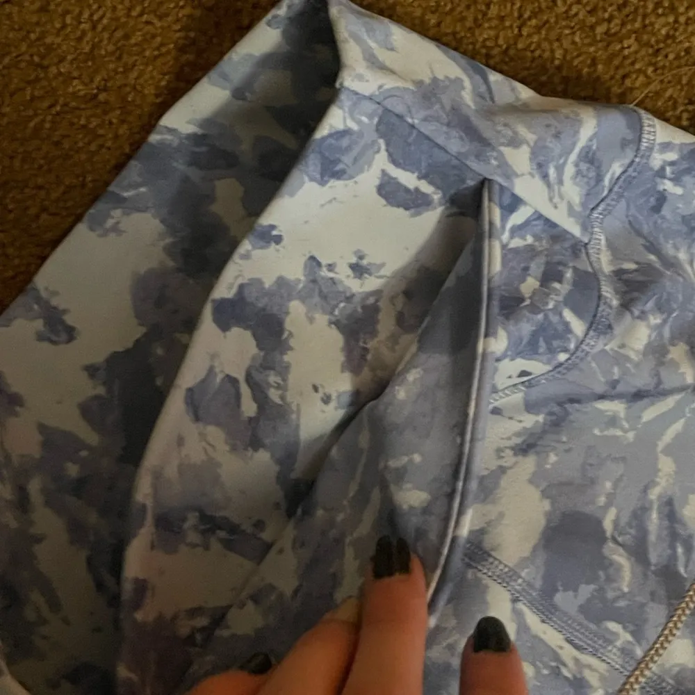 NWT Harmony Balance blue, white abstract leggings XS Blue - Image 9