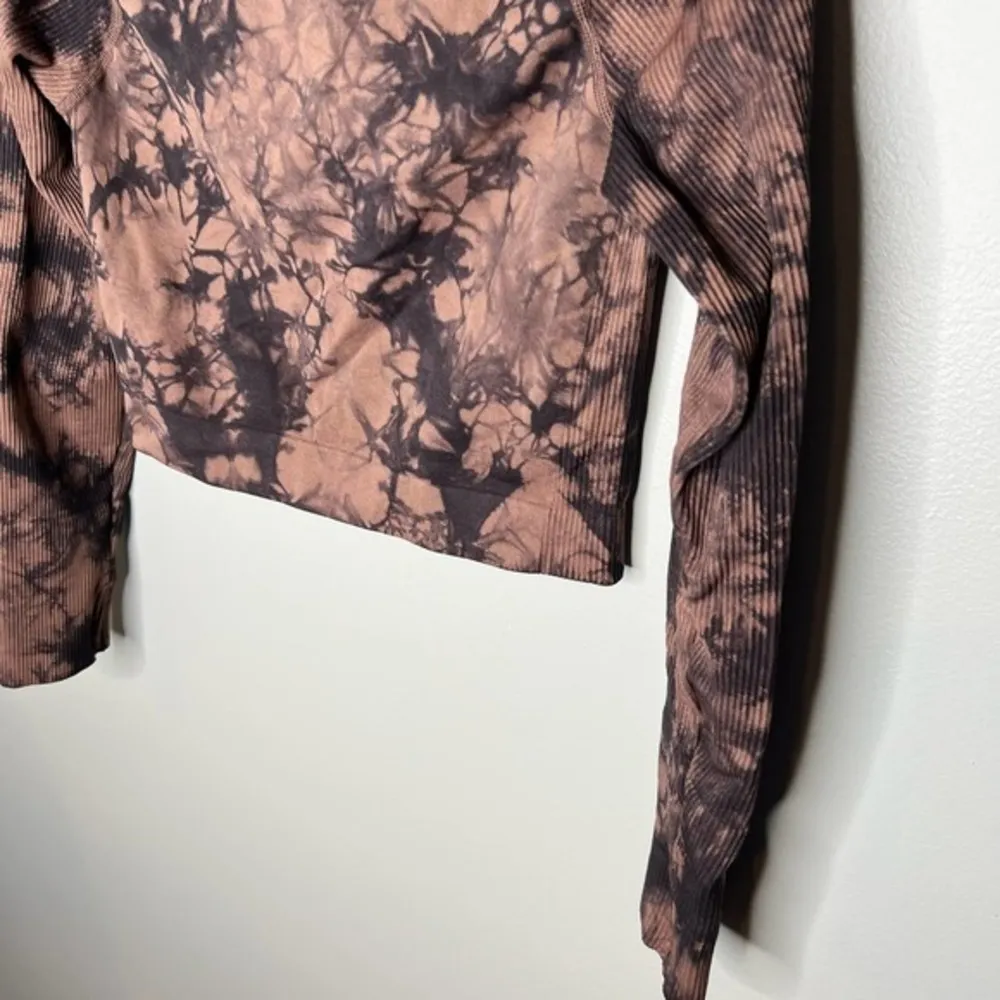 Victoria's Secret Pink Active seamless work out cropped crew pullover large - Image 4