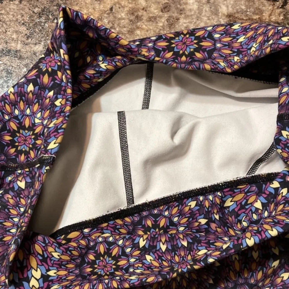 2 Fabletics Yoga Pants - Image 5