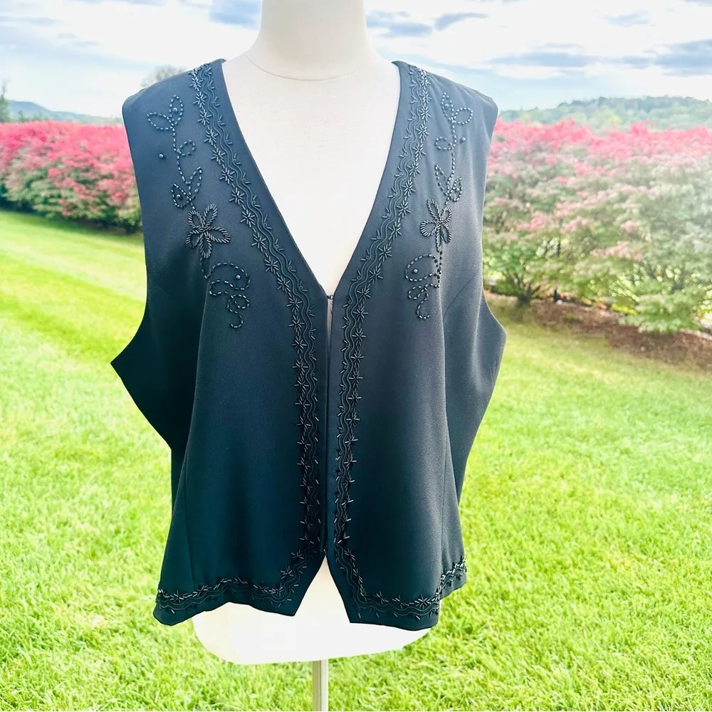 VINTAGE ALFRED DUNNER PLUS SIZE VEST BLACK BEADED 100% POLYESTER - Image 2