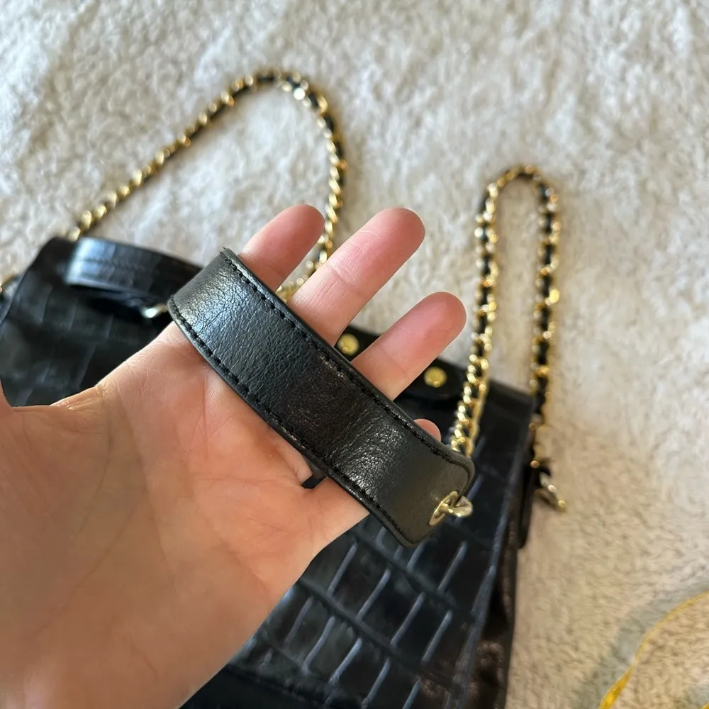 Badgley Mischka Croc Embossed Black Leather Shoulder Bag Gold Chain Link Strap - Image 12