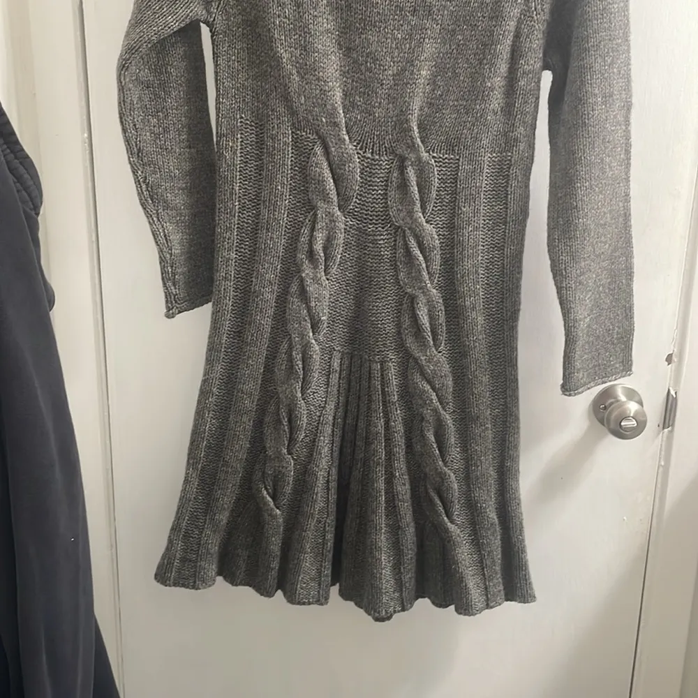 Max studio gray sweater dress, new with tags size large - Image 3