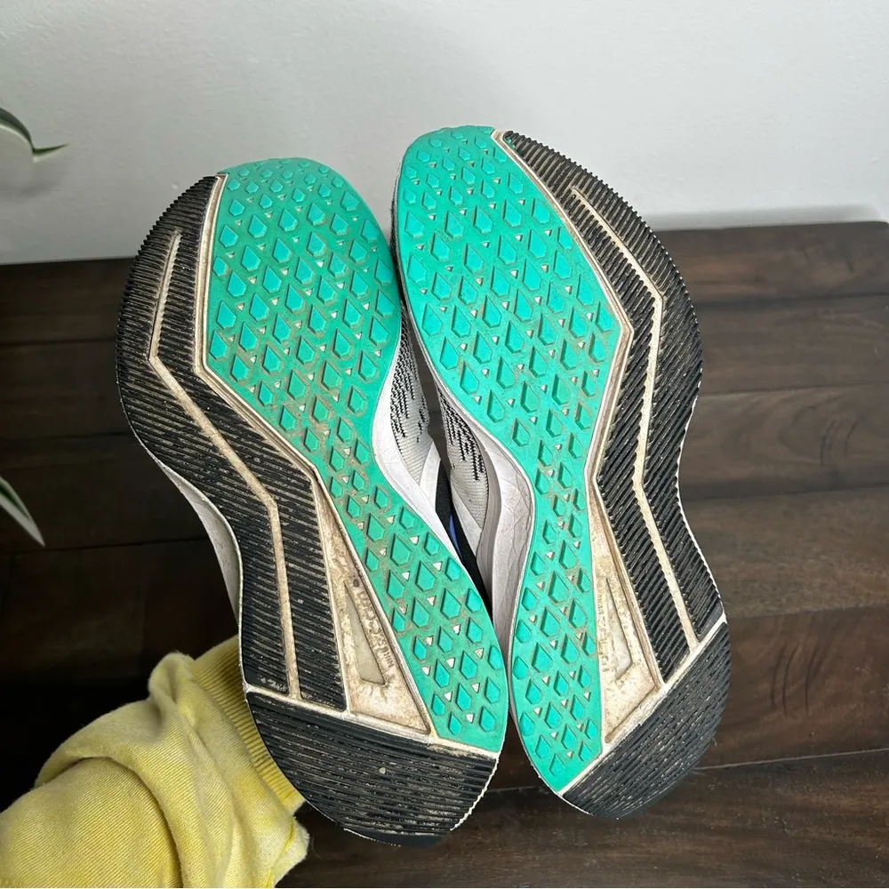 Nike  Zoom Running Shoes 7 - Black and Teal - Image 3