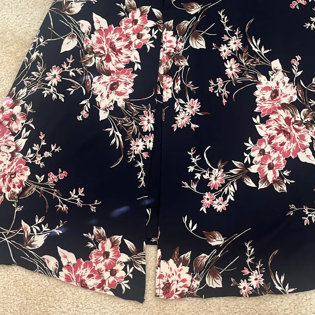 Lulu’s Feel the Music Midnight Blue Floral Maxi Dress in Women’s Size Medium - Image 7