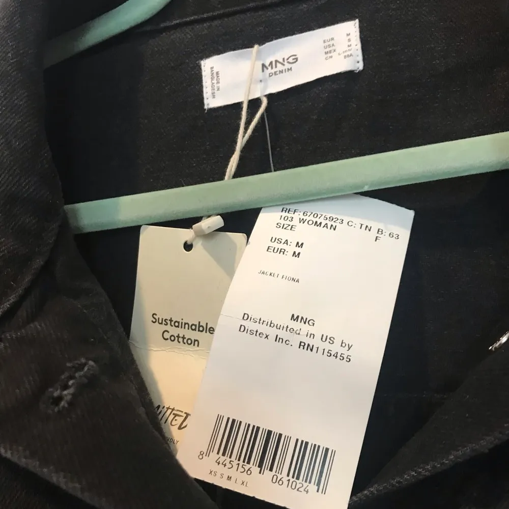 NWT Mango MNG Denim Black Distressed Jacket M - Image 4