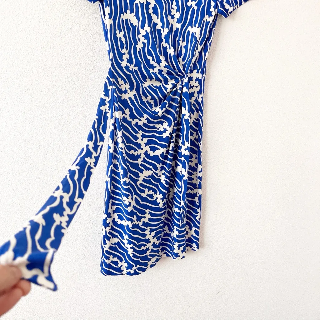 Diane Von Furstenberg Zoe Faux Wrap Dress in Blue White Printed Silk Jersey - Image 7