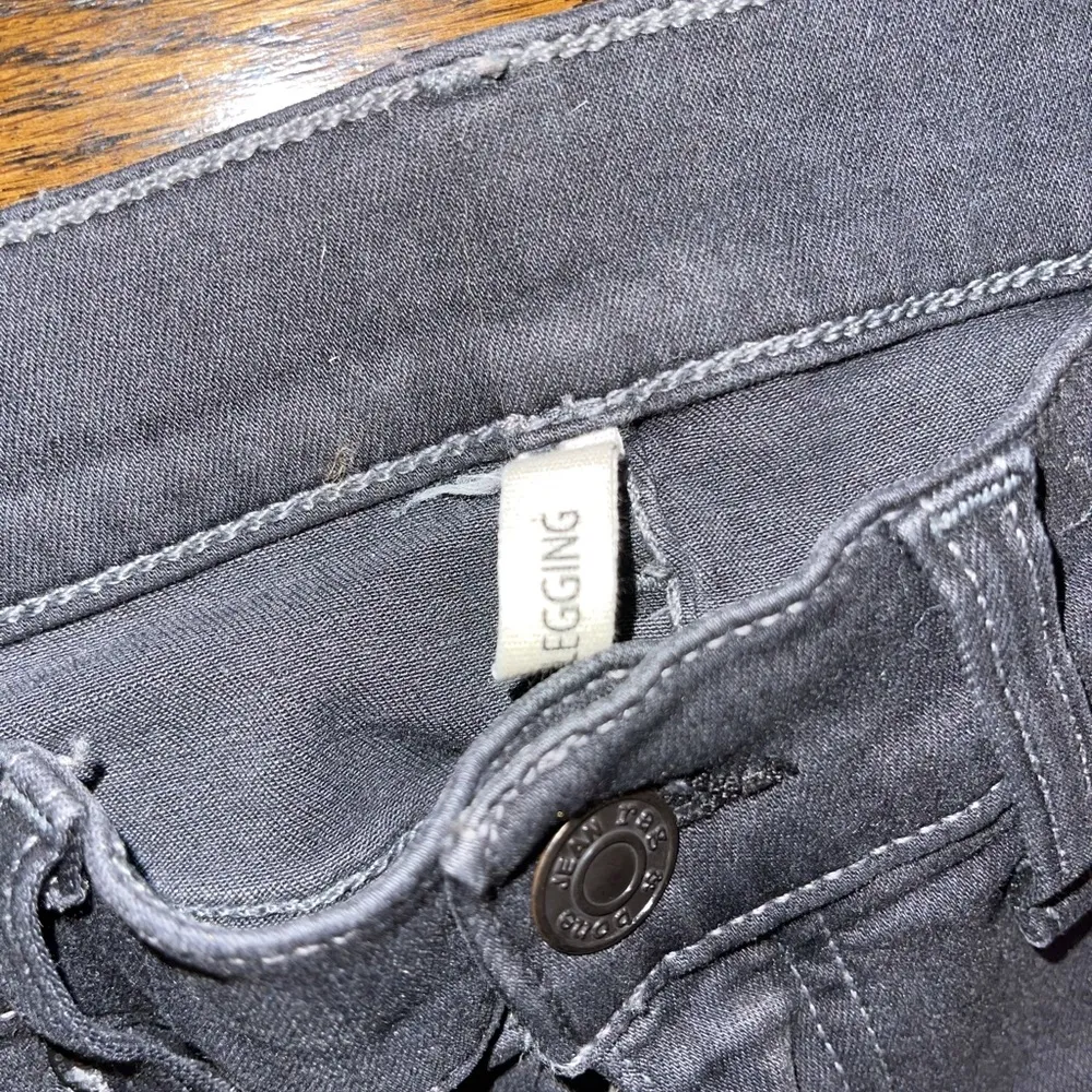 Rag and Bone Grey Legging Jean - Image 3