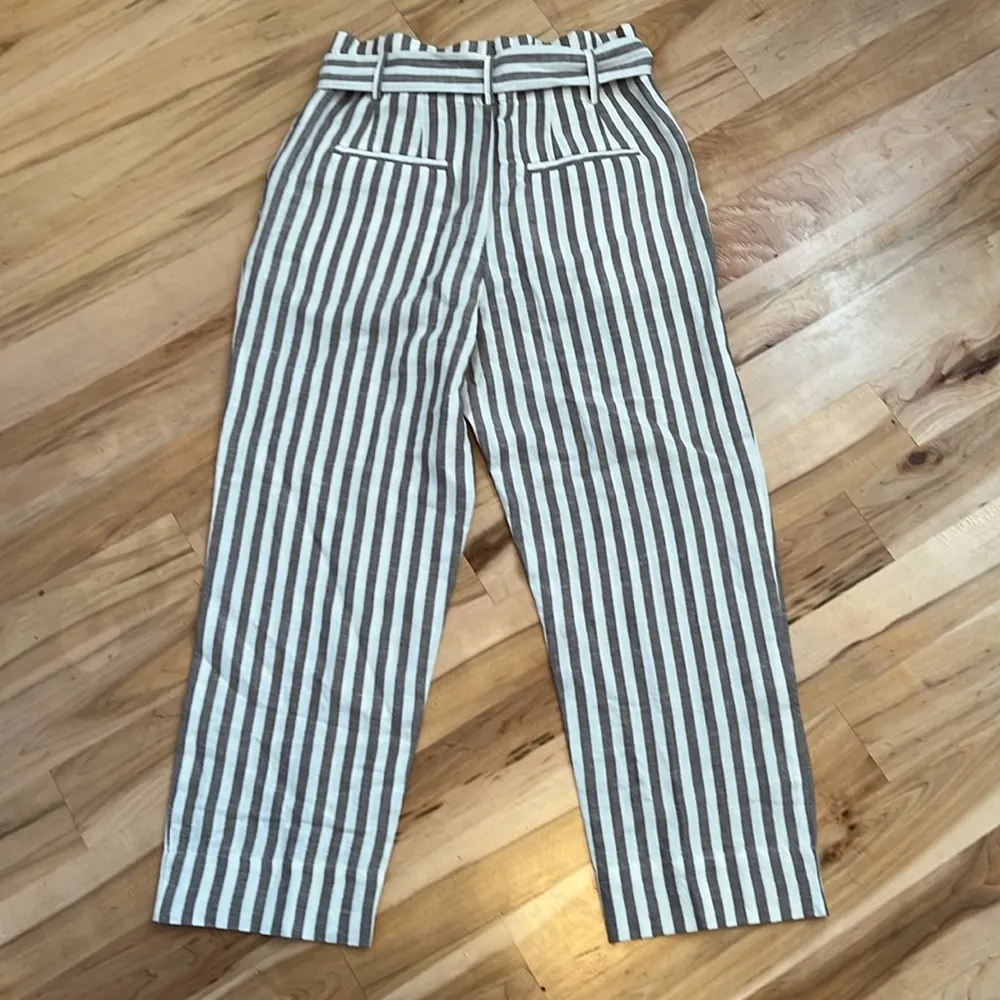 Madewell Linen Gray and White Striped High-Waisted Paperbag Pants - NWOT - Image 3