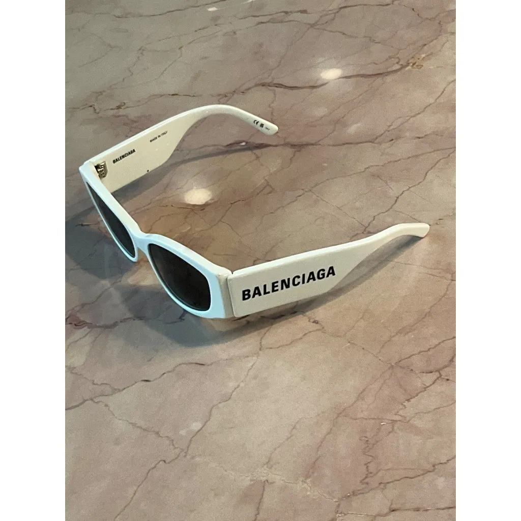 BALENCIAGA Max Sunglasses in Ivory New with Case Womens BB0258S-003 Sunnies - Image 7