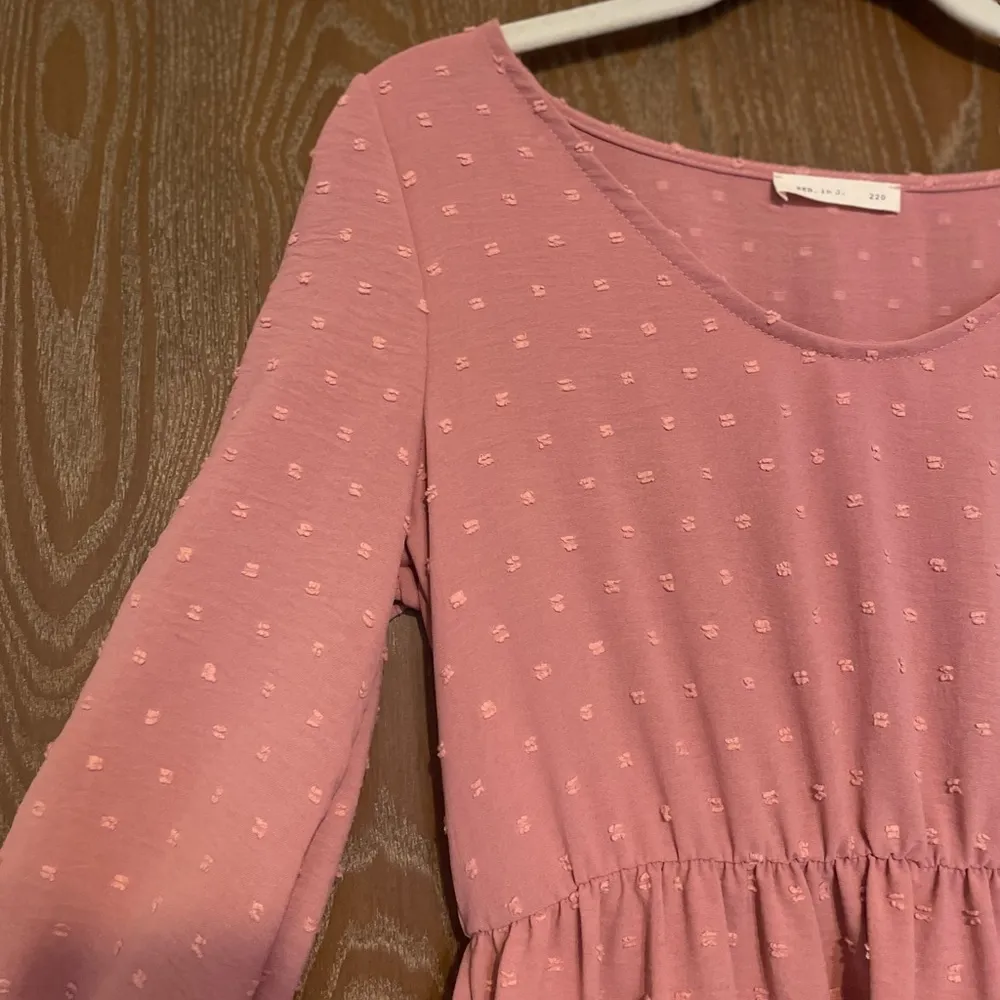 Knee Length Mauve Dress Size M - Image 7