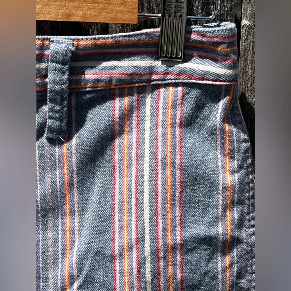 Madewell Emmett Shorts in Rainbow Stripe - Image 8