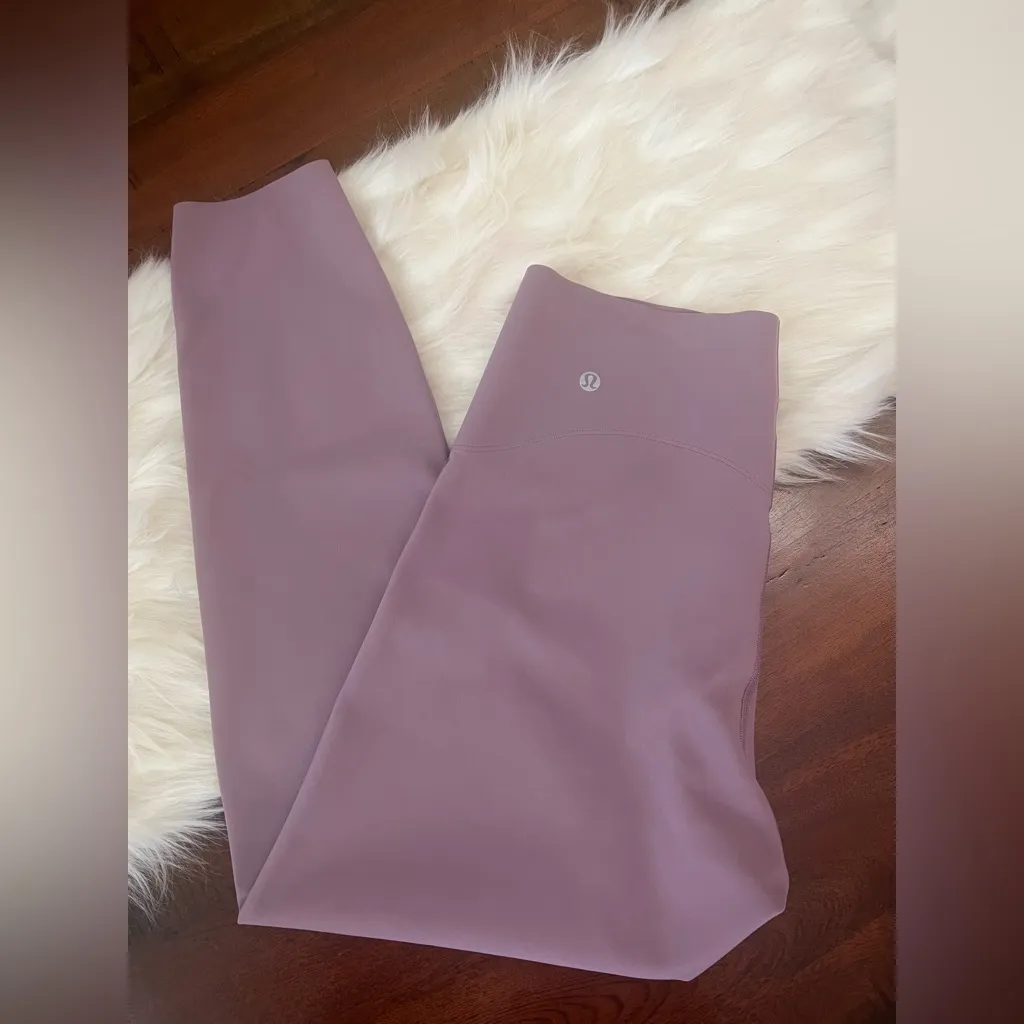 Lululemon Glow Up Super High Rise Leggings 25” – Lavender Luxe – Size 10 (NWOT) - Image 3