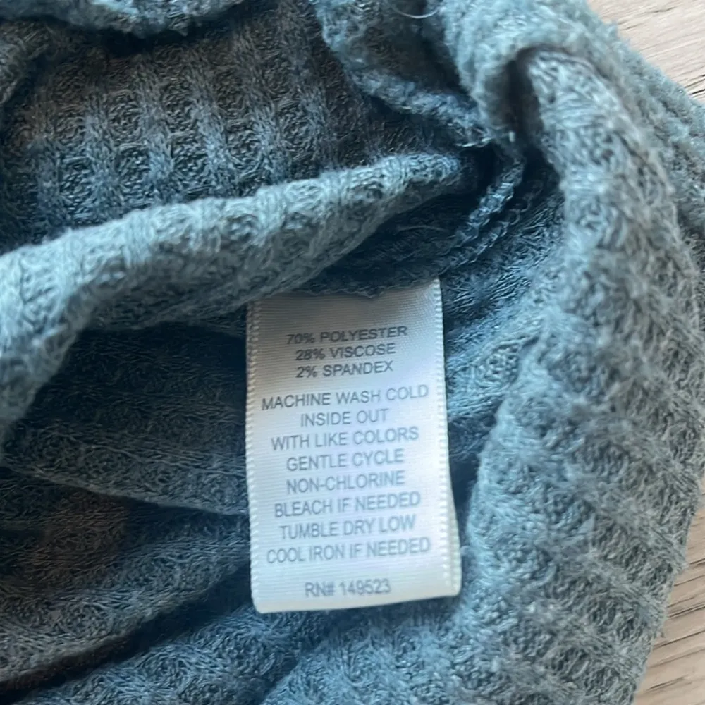 V-Neck Green Sweater Size Large - Image 3