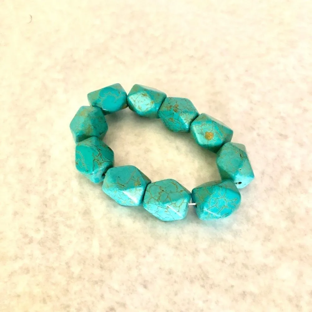 🍭6/$30 Bundle| Stretch Turquoise Bracelet Green - Image 2