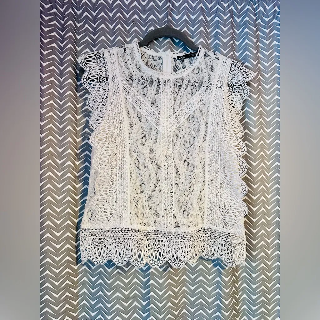 ZARA | White Lace Cap Sleeve Tank Blouse, size M - Image 4
