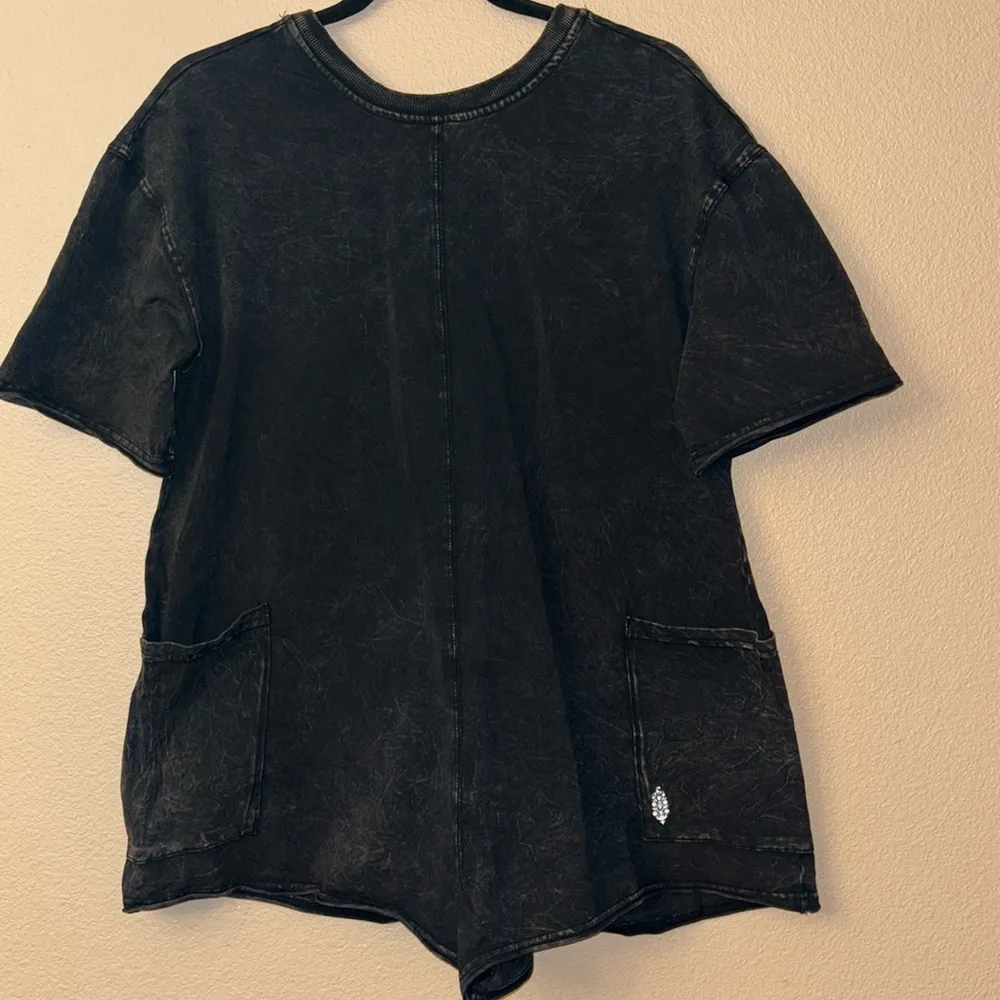 NEW! $60 FREE PEOPLE Movement XS HOT SHOT TEE ROMPER Shorts ONESIE Washed Black - Image 2