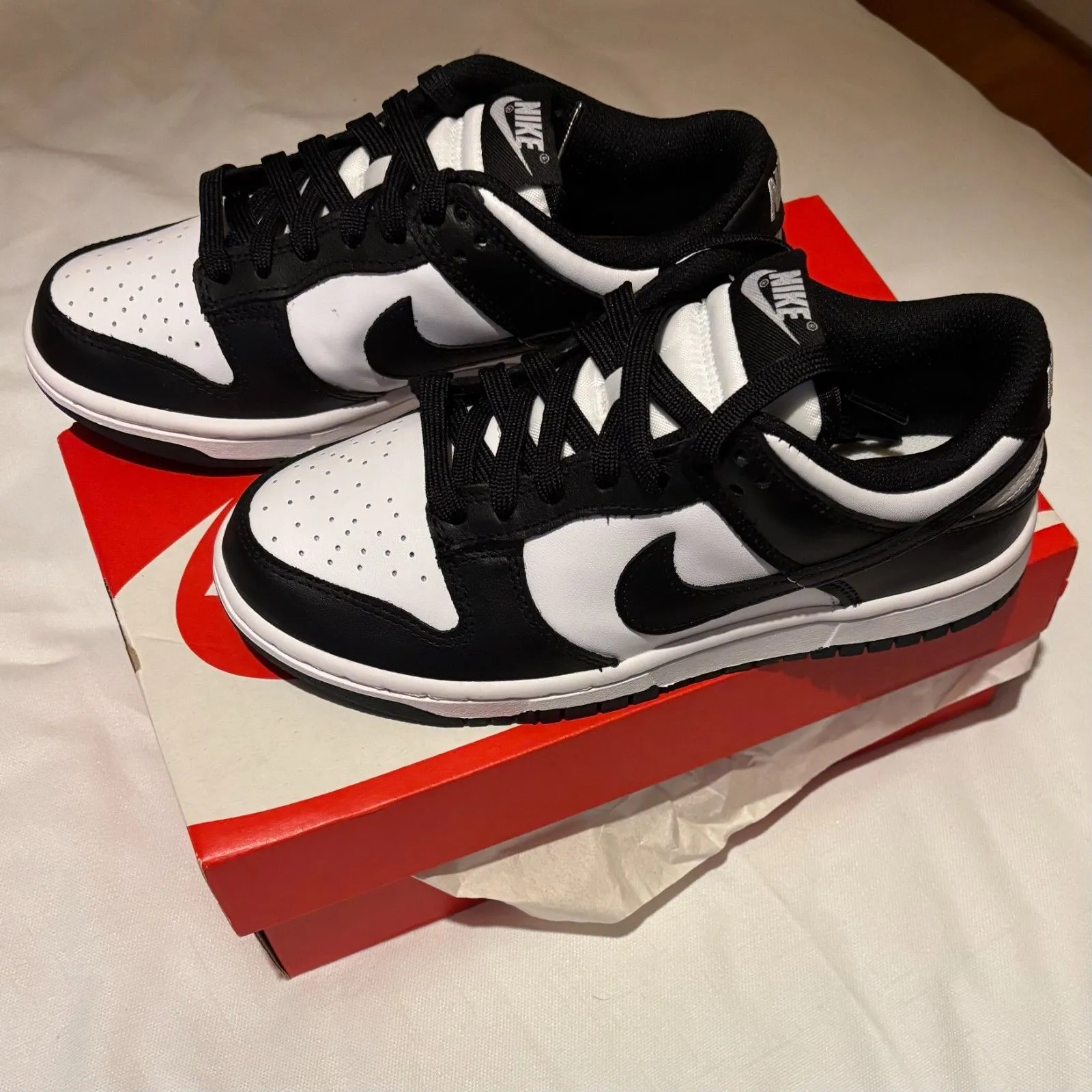Nike Dunk Low Retro Panda OG Sneakers Women's 6.5, Men's 5, New In Box - Image 3