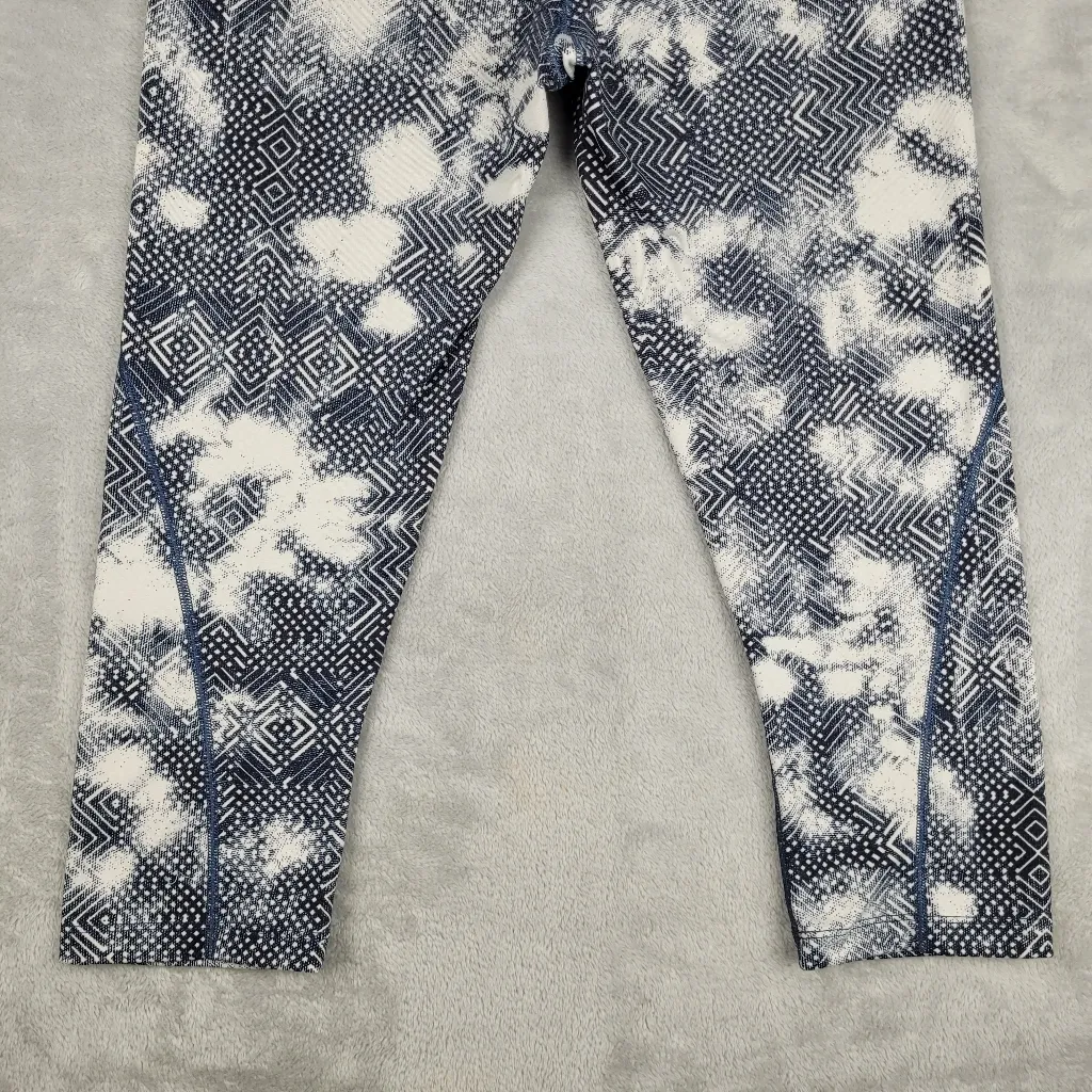 The North Face Womens Capri Crop Leggings Size M Medium Gym Hike Yoga - Image 15