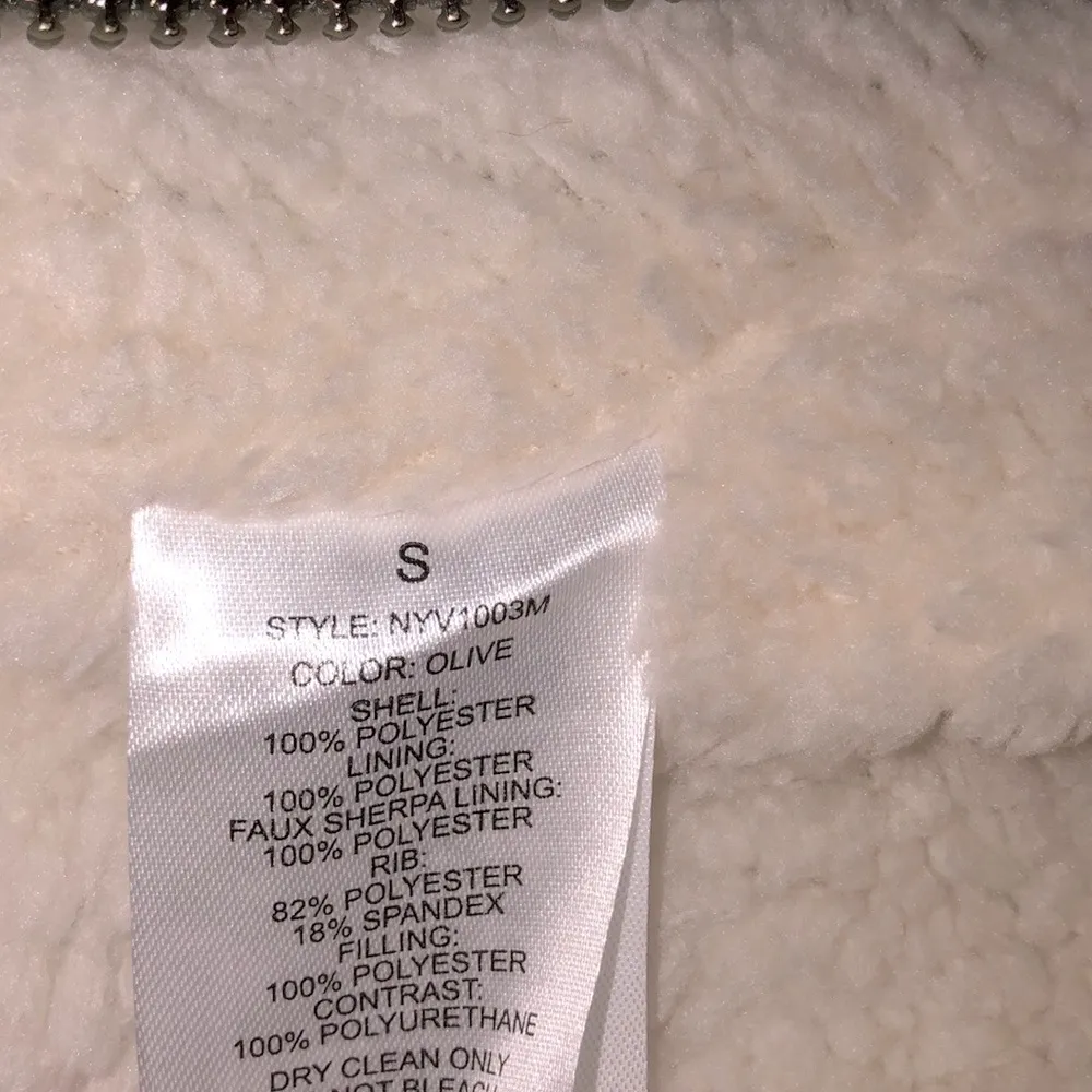 Cavalini small olive green hunting puffer vest - Image 7