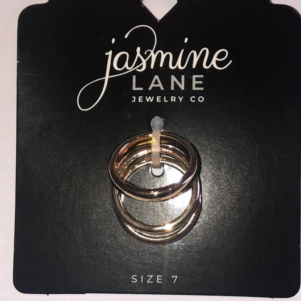 Size 7 Jasmine Lane Gold Tone Ring Triple Stack Set - Image 2