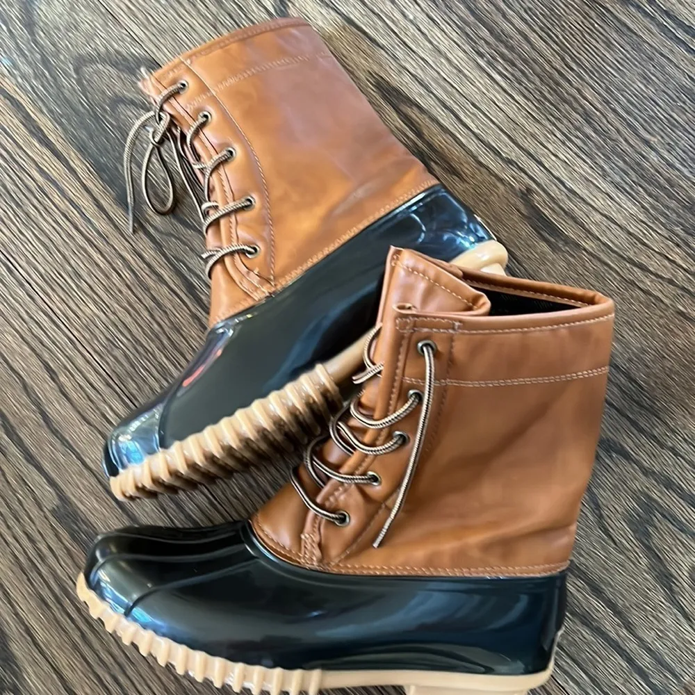 THE ORIGINAL SPORTO DUCK BOOT - Image 8