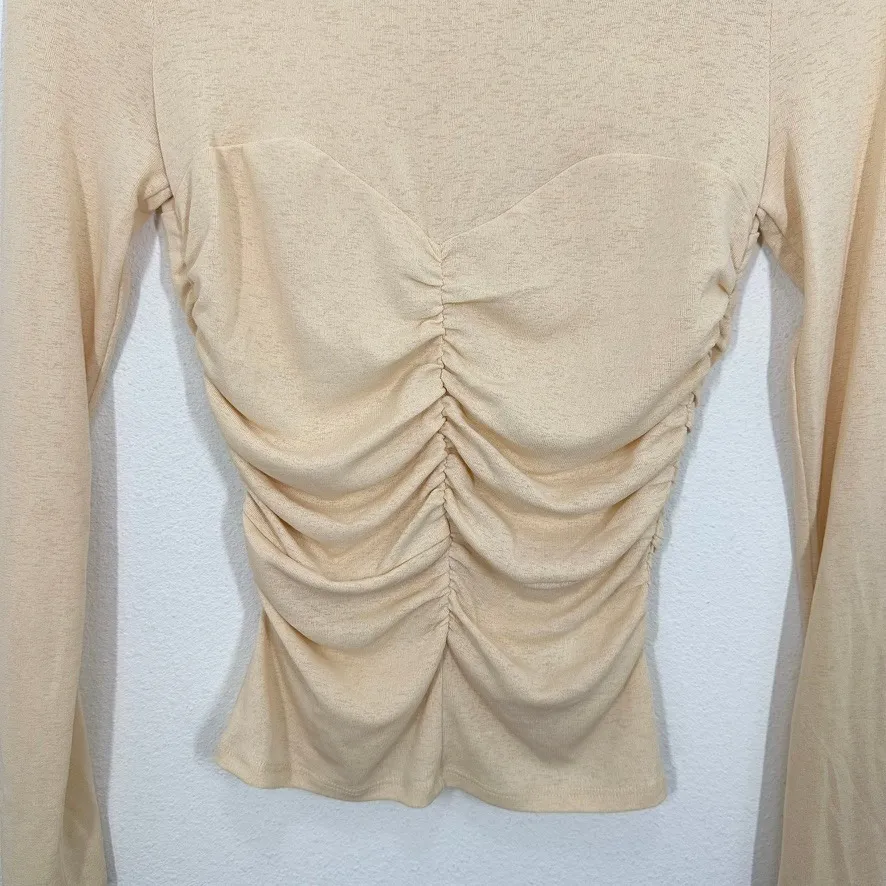 ASTR The Label Buttercream Ruched Bust Long Sleeve‎ Top Womens XS Size undefined - Image 4