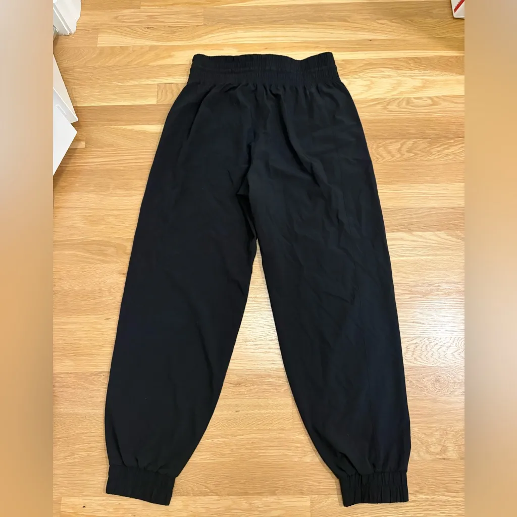 Abercrombie & Fitch  YPB motionTEK Jogger Onyx Black Size Medium - Image 6
