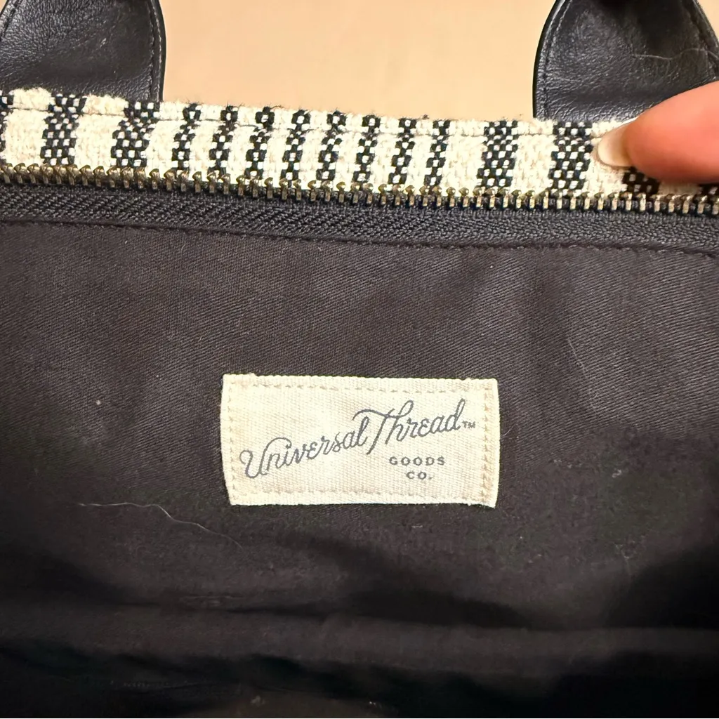 Universal Threads Universal Thread Backpack - Image 3