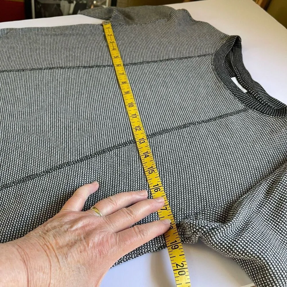 J.Jill size PM knit loose fit scoop neck knit top or sweater. Black - Image 7