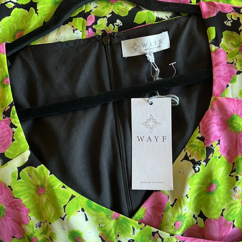 NWT WAYF X Nordstrom FLORAL PUFF SLEEVE MIDI DRESS Green Multi - Image 7