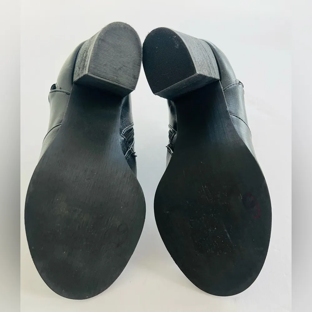 G by Guess Sleek Black Ankle Booties with Open Toes and Side Zipper Size 7M - Image 9