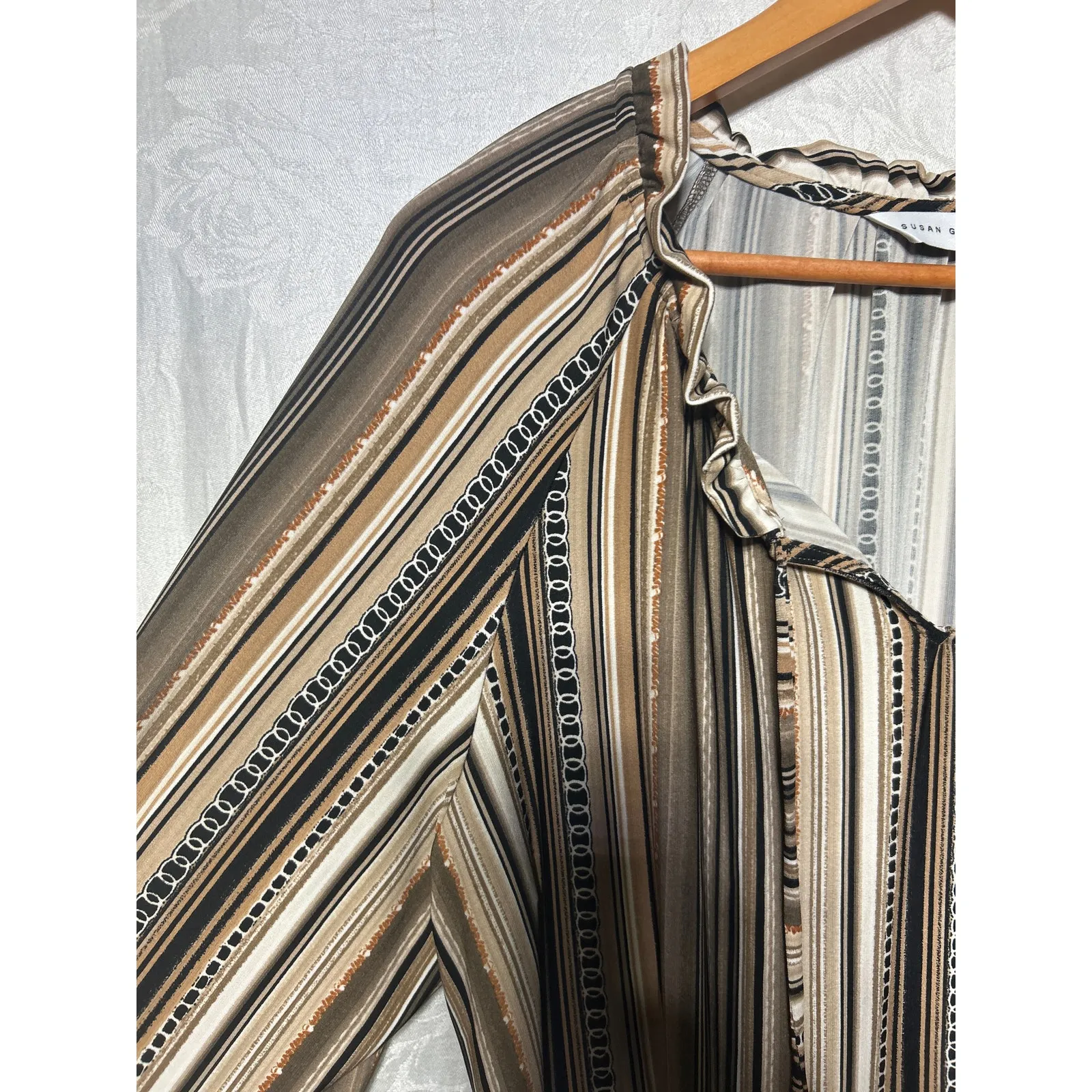 Susan Graver Top XL Brown Vertical Striped Ruffle Collar Tie Liquid Knit - Image 4