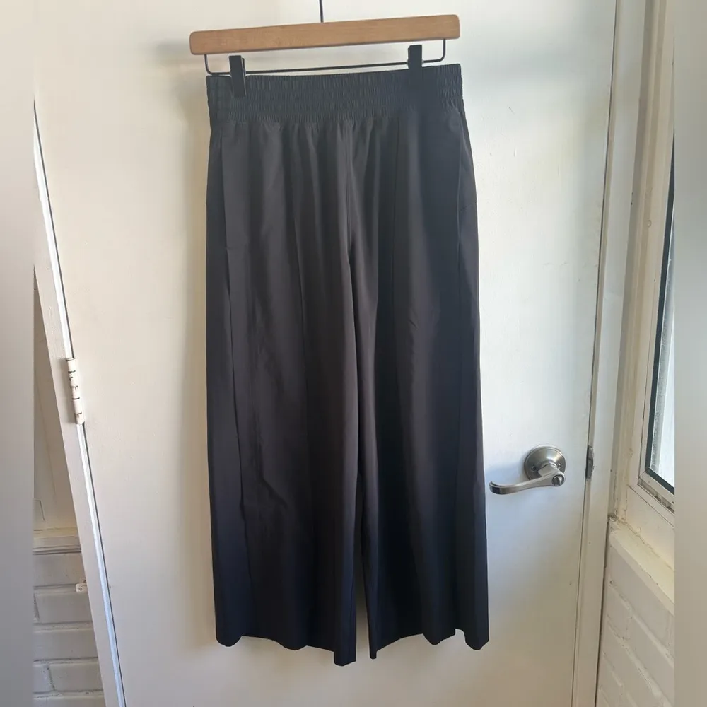 Lululemon Wanderer Culotte 6‎ Athleisure streetwear yoga workout minimalist - Image 3