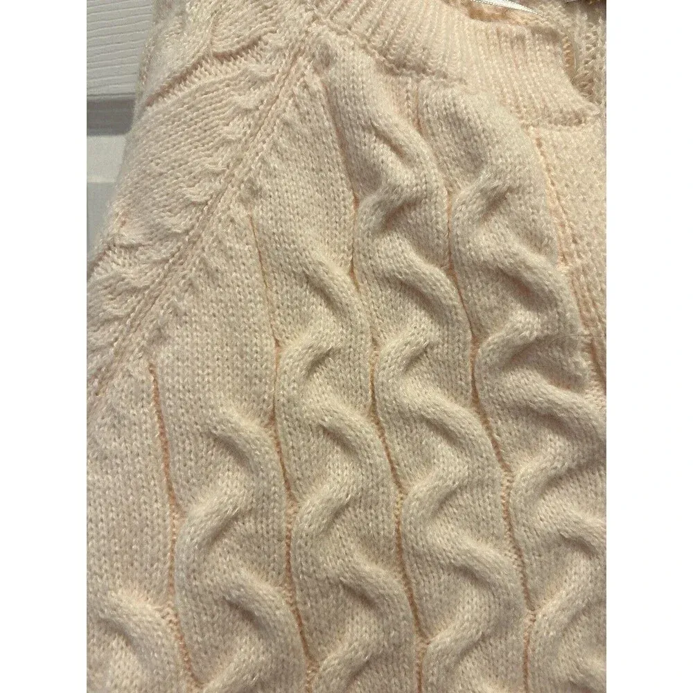 Petal Dew Relaxed Fit Cream‎ Cable Knit Sweater Size Large - Image 2
