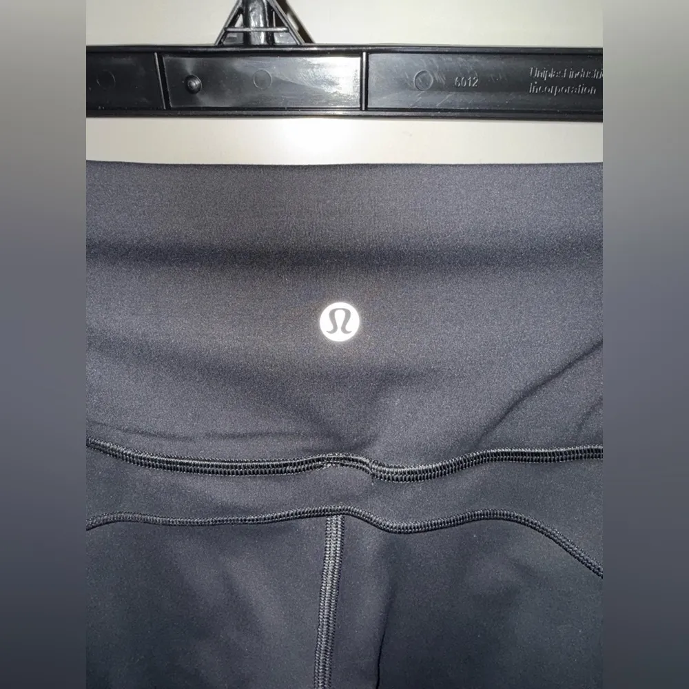 Lululemon  In Movement 25” Everlux Black Leggings Size 6! Brand new! Not worn! - Image 4