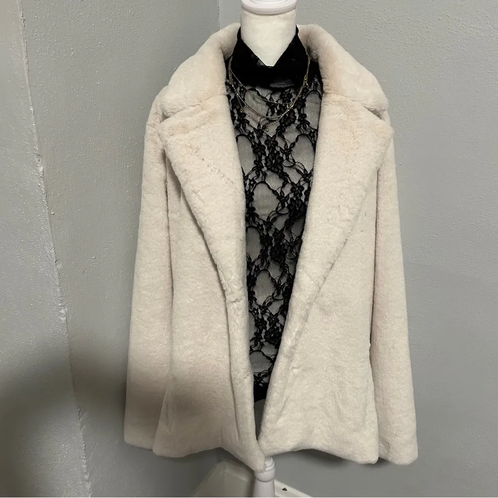 Express Cream faux fur over coat - Image 3