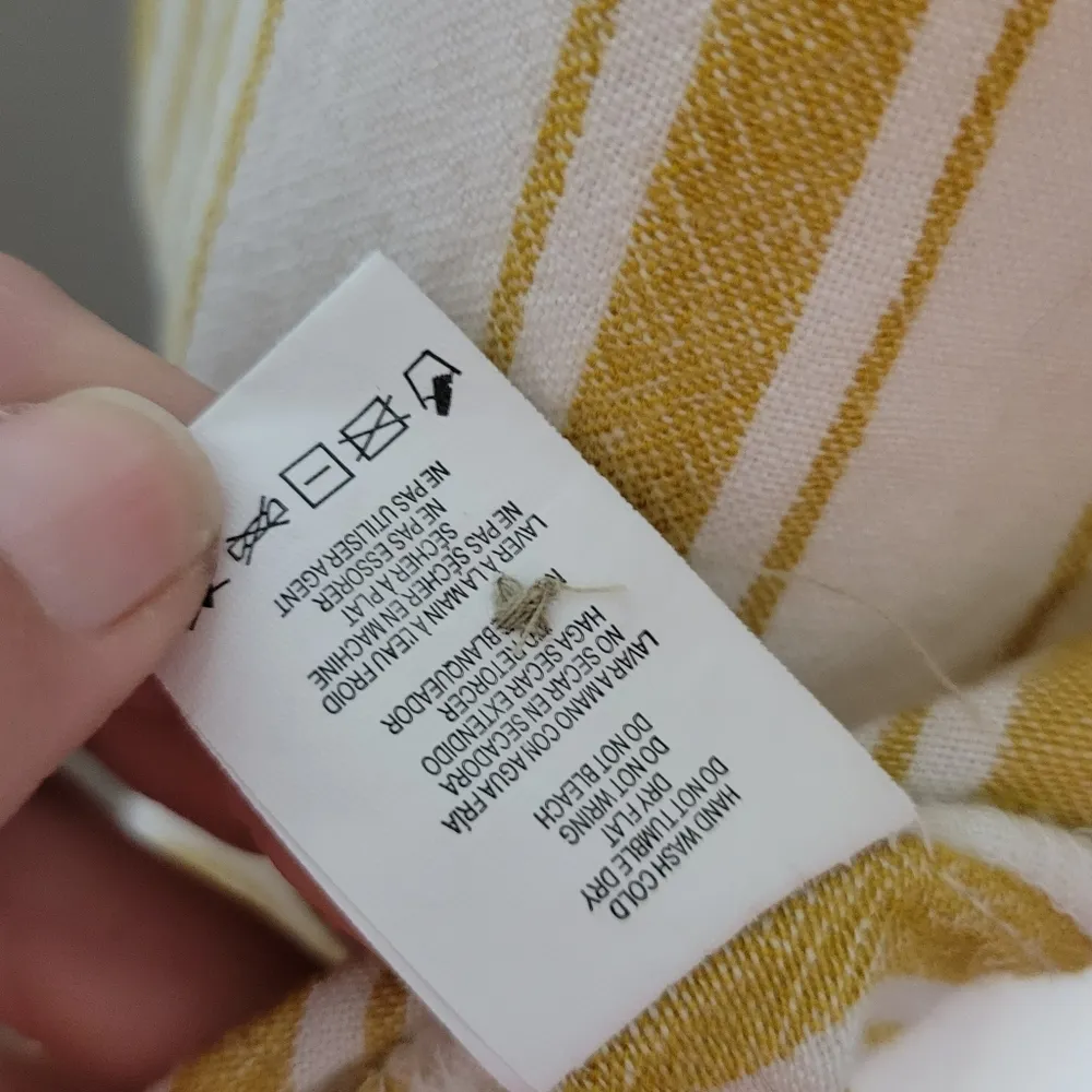 Altar'd State golden stripe tie front crop top size medium - Image 6