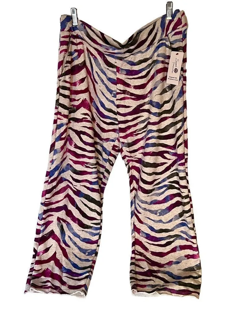 NWT Secret Treasures Women's Pants Pull On Ankle Pockets Zebra Print Size L - Image 1