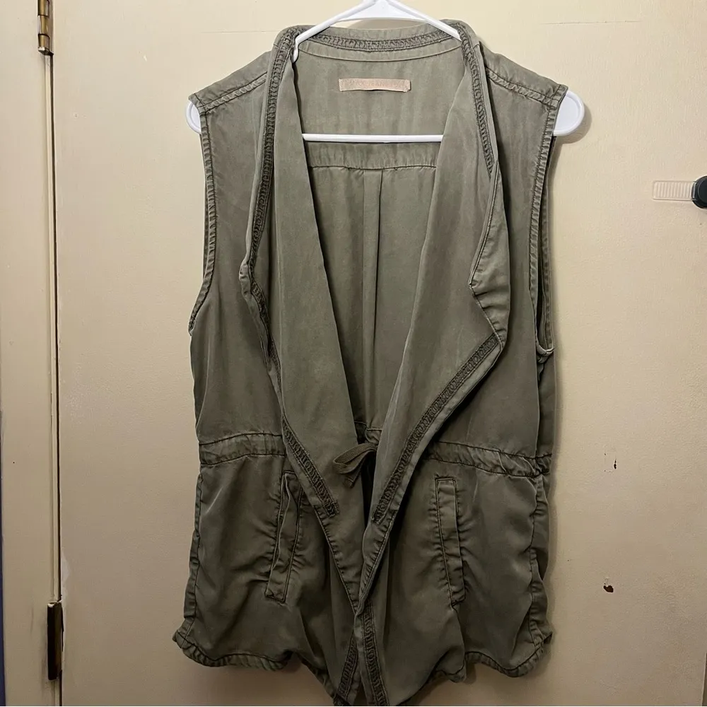 Max Jeans Olive Green Sleeveless Vest - Image 6