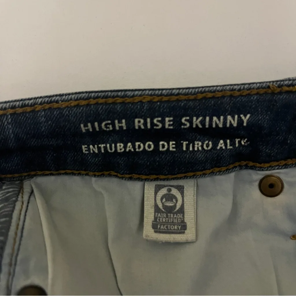 Universal Thread Women's Deep Indigo Skinny Jeans - Image 7