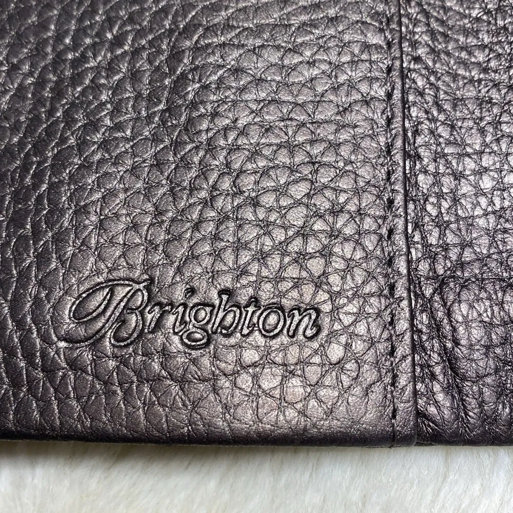 Brighton Threaded Leather Trifold Wallet Metallic Gray - Image 5