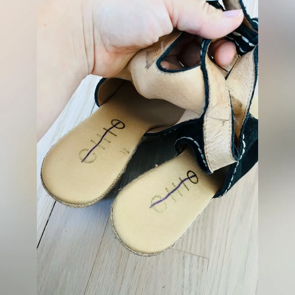 Anthropologie Chio Suede Wedge Shooties Size 37 EUC $ - Image 10