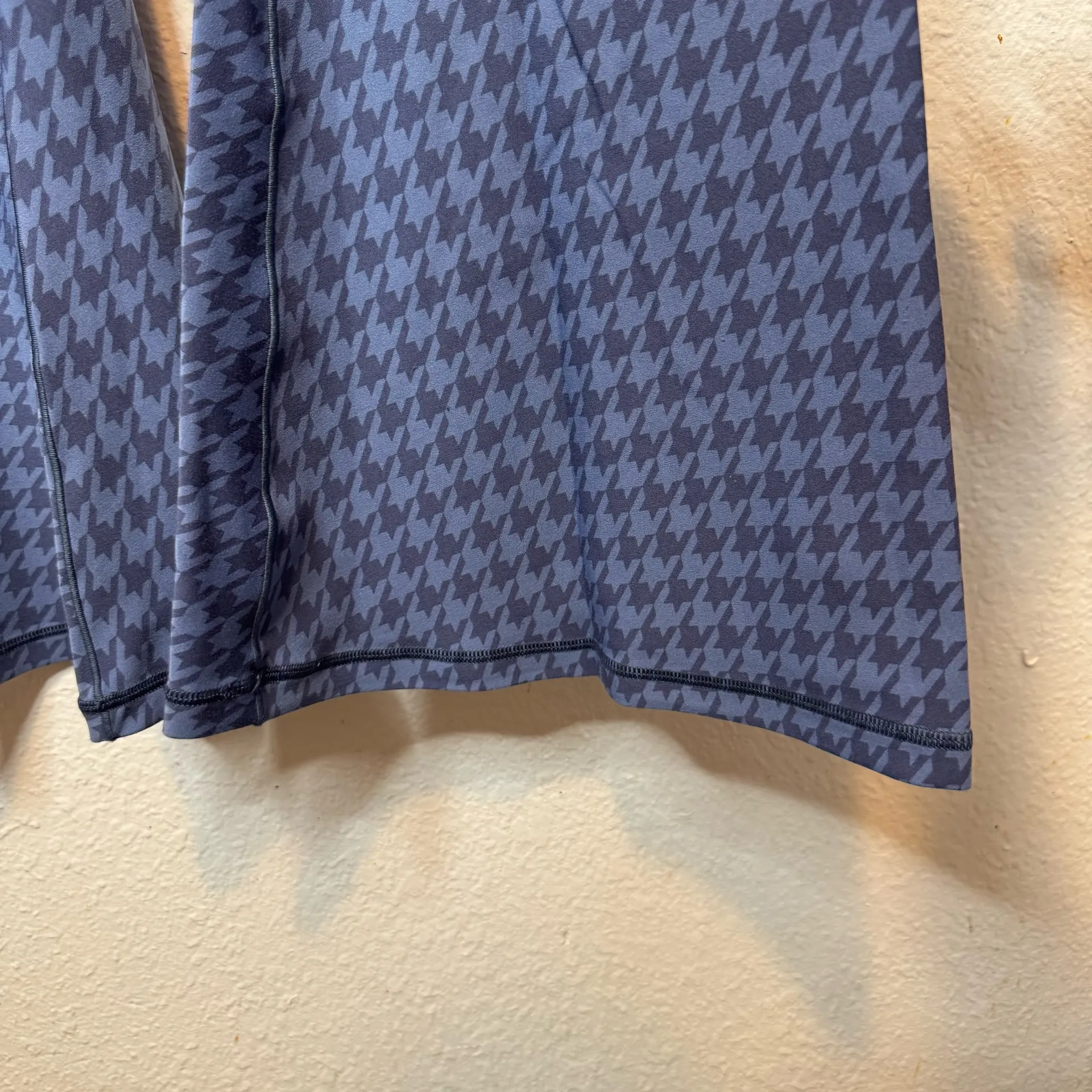 Offline by Aerie Real Me Super Flare High Rise Herringbone Leggings Size Small - Image 3